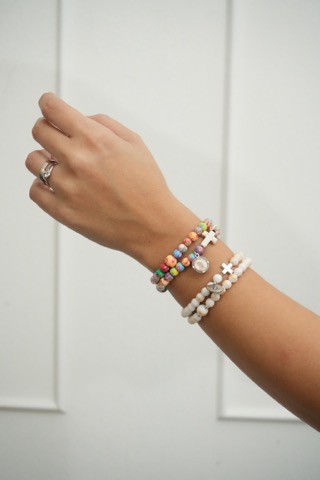 R. Pulsera Flores A Maria