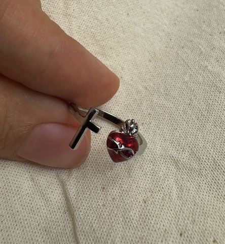Anillo sagrado corazón con cruz